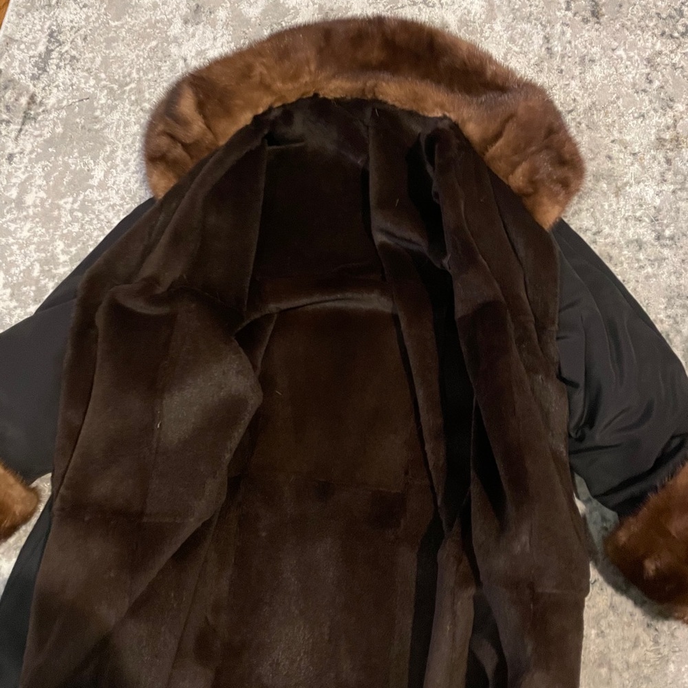 Italian Mink Coat - Picture 4 of 8